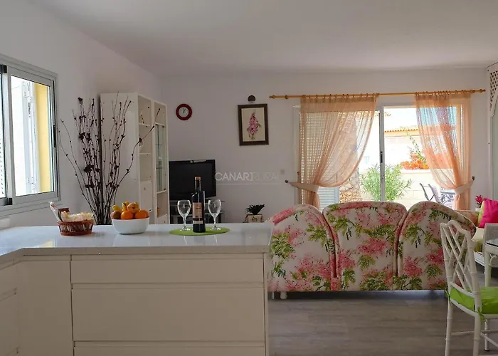 Casa Anabel * أذيخي